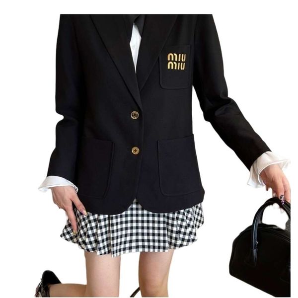 Miumius casaco designer de luxo moda feminina alta original casa tendência marca outono e inverno casual terno jaqueta com letras bordadas no bolso do peito decoração