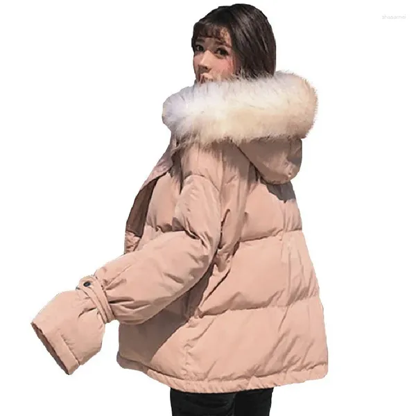 Trench da donna 2023 Tide Giacca invernale da donna Parka Collo corto in pelliccia con cappuccio Plus Size Cappotto in cotone allentato Cappotto imbottito rosa Donna