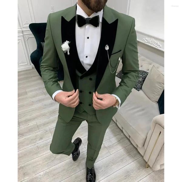 Trajes para hombres 2023 Hombres de boda Verde Negro Terciopelo Pico Solapa Negocio Casual Traje formal Homme Slim Fit 3 PCS Set Chaqueta Chaleco Pantalones