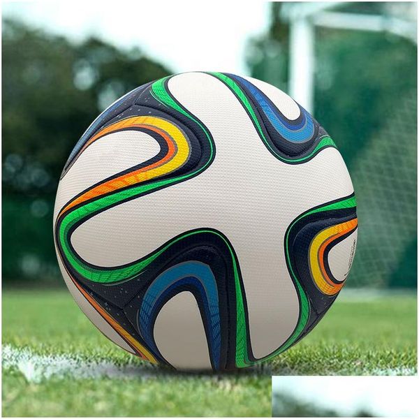 Palloni Palloni Partita ufficiale Pallone da calcio Taglia 5 Calcio Abbigliamento sportivo Allenamento di resistenza Bola De Futebol Qualità Futbol 221102 Sports Ou Dhlyw