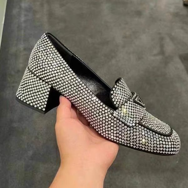 Mit Kristallen verzierte Slip-on-Schuhe mit Blockabsatz, Schuhe mit Zehenschutz, Slip-on-Loafer für Damen, Luxus-Designer, klobige Luxe-Lounge-Flats, Fabrikschuhe, Größen 35–42