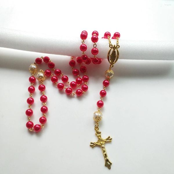 Collane con ciondolo Perle d'imitazione rosse cattoliche Collana con perline di rosario Vergine Maria Crocifisso Croce di Gesù per gioielli da donna