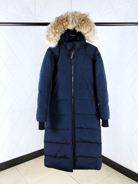 Autunno Inverno 2023 Piumino d'anatra bianca da donna Parka Giubbotti Cerniera in pelliccia con cappuccio Cappotti lunghi slim da donna a righe GEW002 indumento