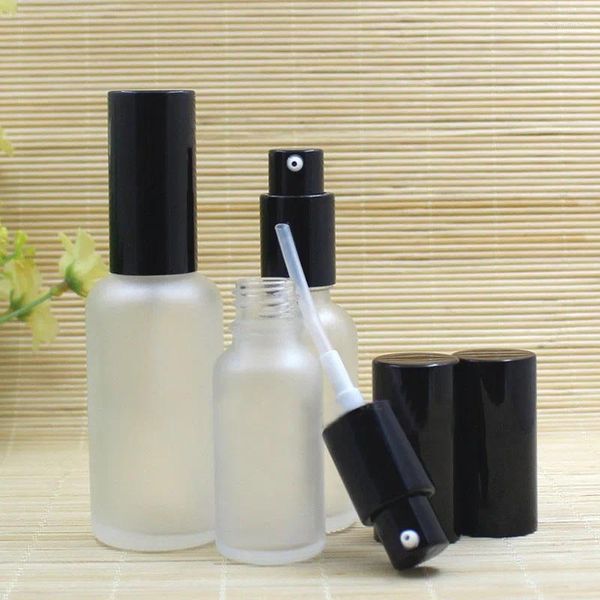 Bottiglie di stoccaggio 30ml Bottiglia di vetro trasparente/blu/verde/marrone Pompa Olio essenziale Siero Umidità Essenza Nebulizzatore Liquido Cura della pelle Cosmetico