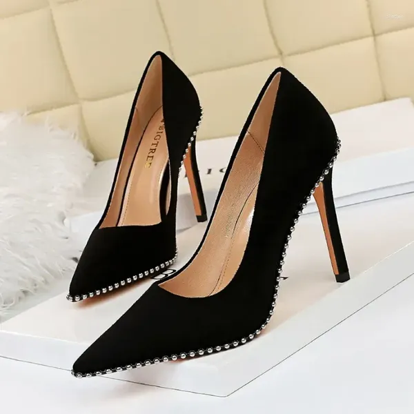 Kleid Schuhe Schwarz Wildleder High Heel Frauen Frühling Herbst Mode Metall Kette Design Spitz Party Weibliche Elegante Stiletto Pumps