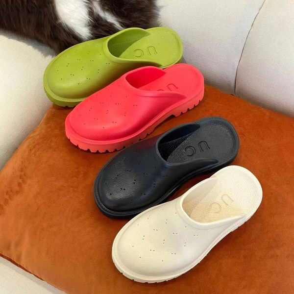 Unisex lüks sandal ünlü tasarımcı kadın erkekler terlik slip-on düz delikli kauçuk kalın platform yumuşak renkli havuz köpük pabucu taban slayt