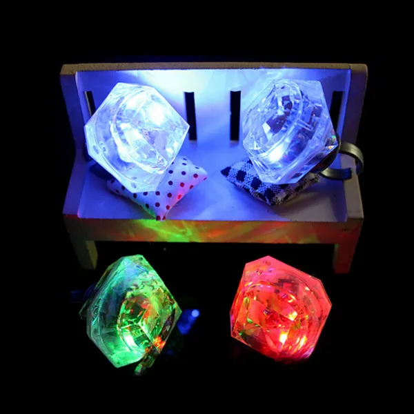 Anel de diamante com brilho de LED acende anéis Rave Festival festa de casamento brinquedos luminosos que brilham no escuro