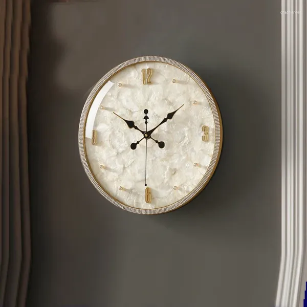 Relógios de parede Luxo Relógio Sala de estar Casa Elegante Shell Dial Conjunto de Diamantes Silencioso Premium Moderno Minimalista Quartz Pingente