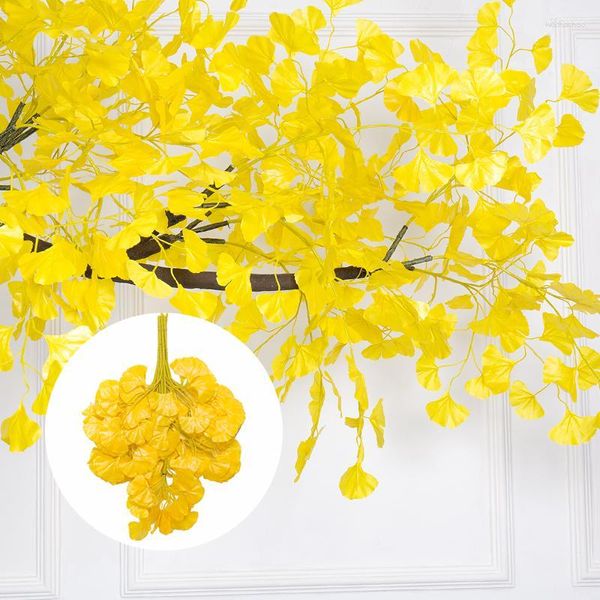 Flores decorativas 12 pc/lote folhas amarelas artificiais falso ramo de árvore ouro ginkgo buquê de folhas de seda plantas de suspensão de parede casamento casa