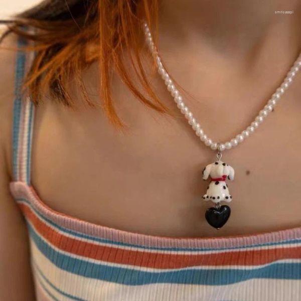 Collane con ciondolo Moda coreana Simpatico cartone animato Animale Cane Collana a forma di cuore Gioielli divertenti per donne Ragazze Dolce catena di perle di perle