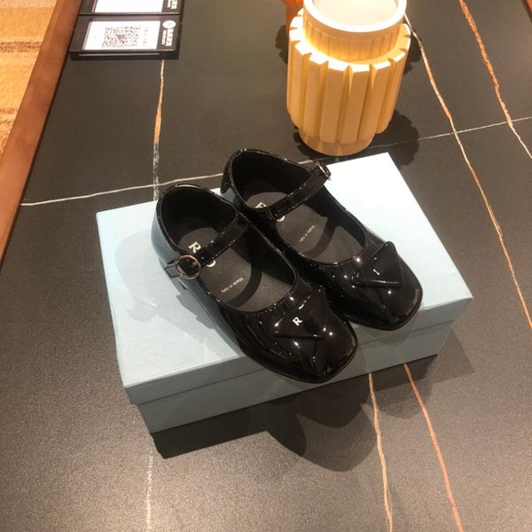 Bonito designer menina sapatos de couro vestido sapatos luxo crianças bebê designers meninas tênis recém-nascido grande criança presente natal couro