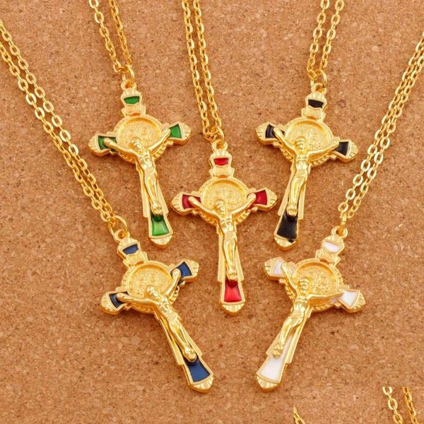 Colares pendentes 5 coloridas Cristo Redentor Bento Crucifixo Medalha Colares de pingentes de 24 polegadas Correios de ouro Craded Cr Dhpxp