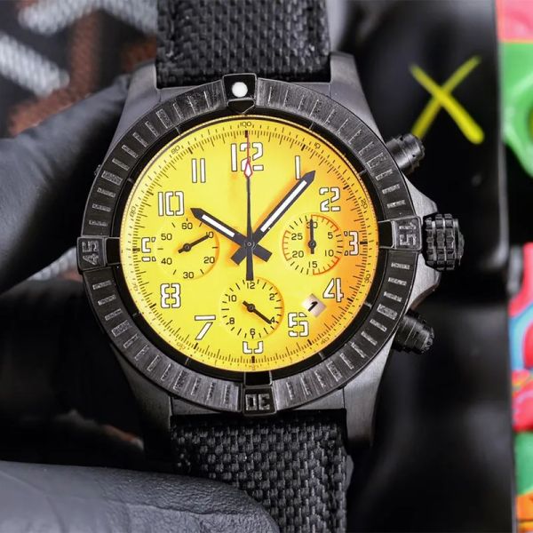 U1 Top AAA Bretiling Mens Watch Casual Navitimer Chronograph Quartz Movement Avenger Hurricane Relógios de pulso Pulseira de lona Safira Relógios de grife à prova d'água