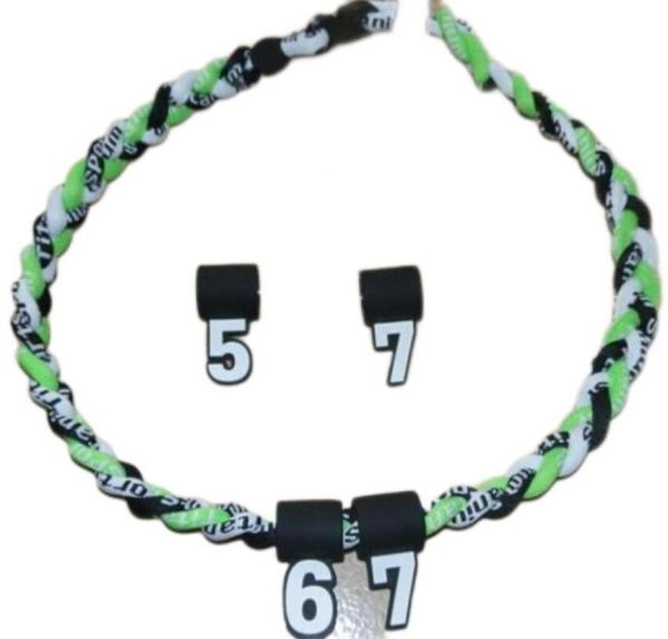 Gli accessori sportivi in titanio spediscono 100 pezzi nuovi numeri in silicone pendente softball collana da baseball Accessori Numero in gomma Pend7581017