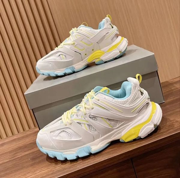 2024 Designer Luxo Balenciness Sapatos Sapatilhas Sapatos Casuais Running Shoes Womens Mens Sapatos Track 3 3.0 Sneakers Treinadores Triplo Preto Branco Rosa Azul Laranja Ye DDE