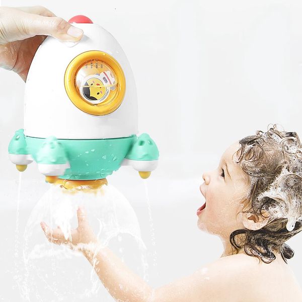 Giocattoli per il bagnetto I giochi d'acqua per bambini hanno forme interessanti Fontane a razzo rotanti alimentate ad acqua e giocattoli per baby shower Protezione per gli occhi di sicurezza 231024