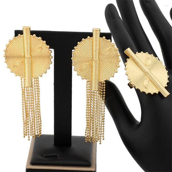 Halskette Ohrringe Set 18K vergoldet Schmuck für Frauen Frankreich Luxus Dubai Braut Hochzeit Kupfer Ringe Alltagskleidung Afrikanische Party Geschenke