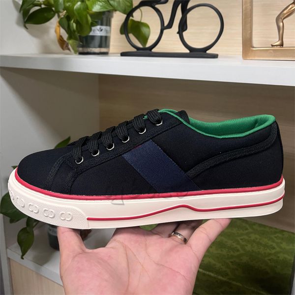 Designers Luxurys Classics Canvas Sapatos Casuais Verde e Vermelho Web Stripe Borracha Sola Stretch Algodão Low Top Mens Sneaker