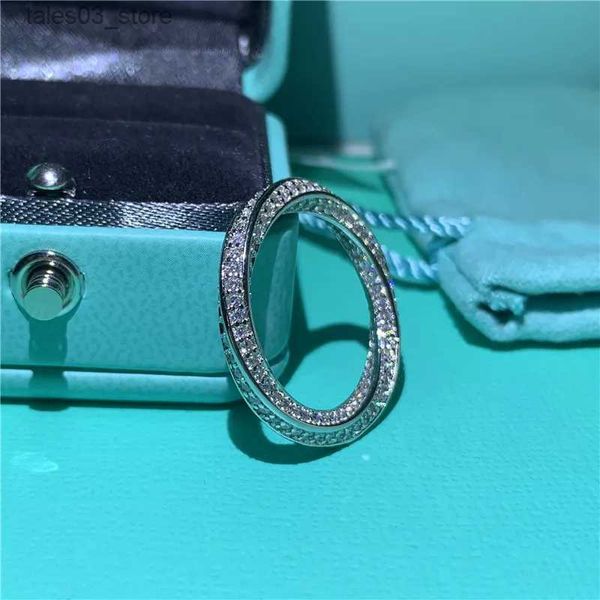 Anéis de casamento infinito anel S925 Sterling Silver Micro Pave Moissanite noivado Banda de casamento Rings for Women Party Jewelry Q231024