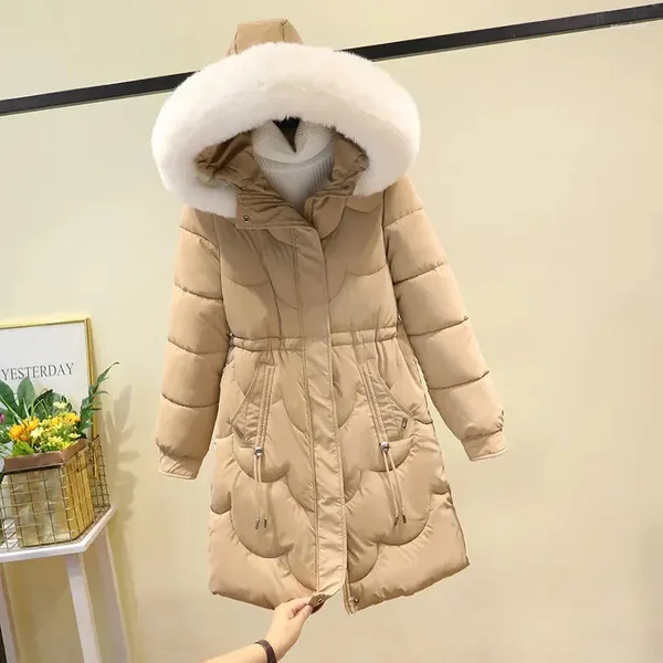 Casacos de trincheira femininos Parkas Casaco de inverno 2023 Jaqueta de algodão acolchoada coreana enviada para superar casaco acolchoado com longo outwear senhoras