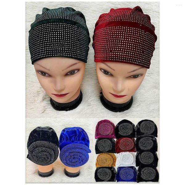 Abbigliamento etnico Design all'ingrosso Vendita Cappello di flanella Cappello da donna Fronte Croce Sciarpa di base musulmana Copricapo di perle stile nazionale