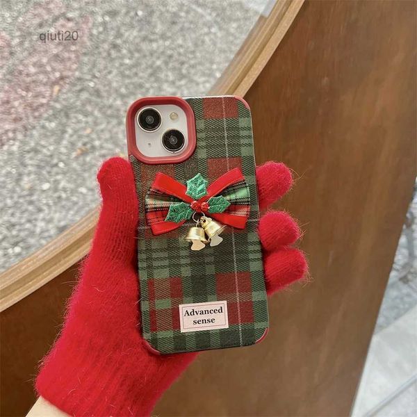 Custodie per cellulari Buon Natale Custodia per cellulare con fiocco rosso e campana per iPhone 14 13 12 15 Pro Max 11 Custodia morbida in pelle opaca TPU Ragazza Bella Custodie natalizieL231024