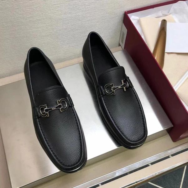 Scarpe eleganti da uomo eleganti da lavoro casual comodi mocassini slip-on in pelle testurizzata nera calzature maschili di design di stile di moda