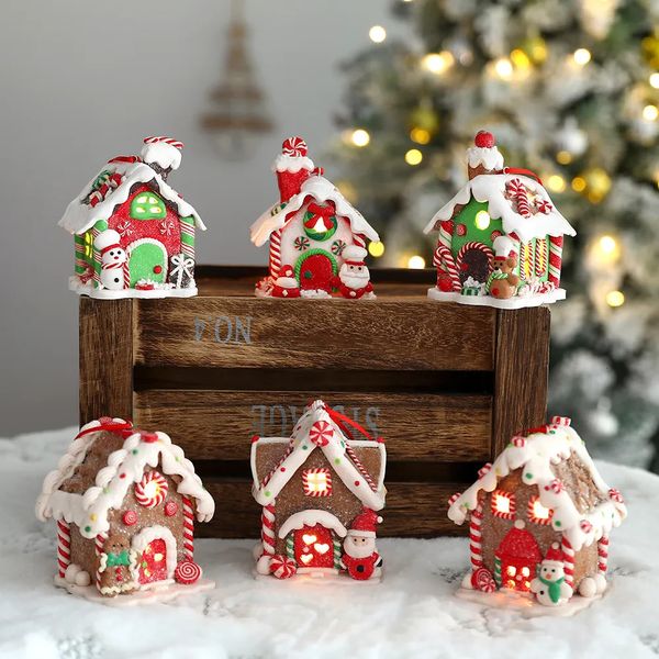 Decorações de Natal Natal Gingerbread House Pendurado Pingente com luzes LED Ornamento de árvore de Natal Soft Clay Xmas Decoração 2024 Ano Presente 231025