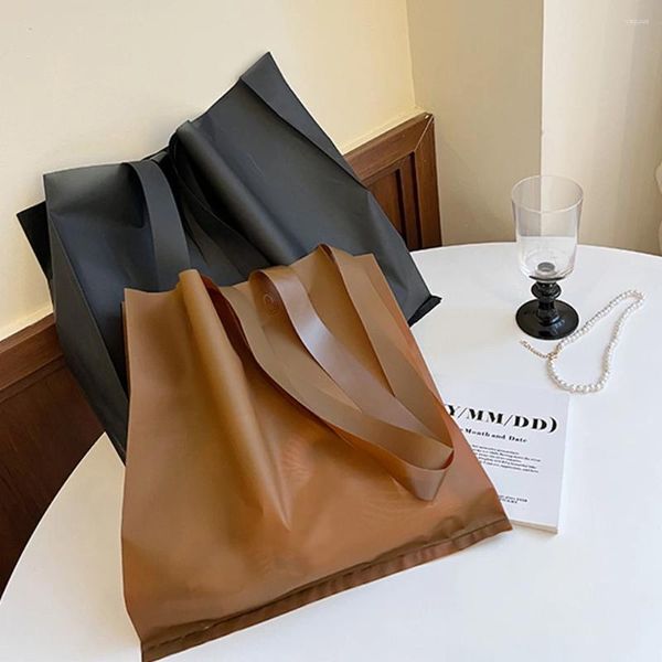 Borse portaoggetti 50 pezzi/lotto Borsa per la spesa usa e getta Borsa a tracolla con texture smerigliata Borsa per centro commerciale Negozio di abbigliamento Negozio di articoli da regalo Viaggio quotidiano Plastica