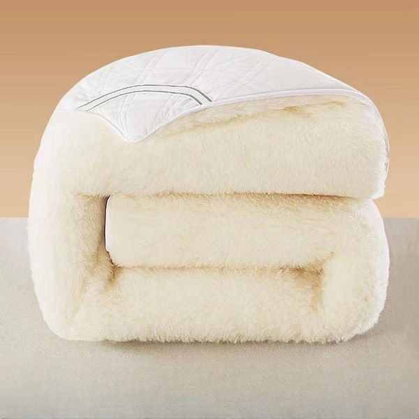 Biancheria da letto Set di biancheria da letto Designer Coperta di design Australia Materasso in pura lana 1,5 metri Tappetino per la casa 1,8 imbottito Tappetino invernale imbottito con piastra in pile di agnello