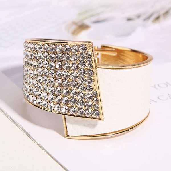 Moda pulseira feminina versão coreana flash diamante pulseira de couro Europa e Estados Unidos exagerada pulseira com tendência de jóias