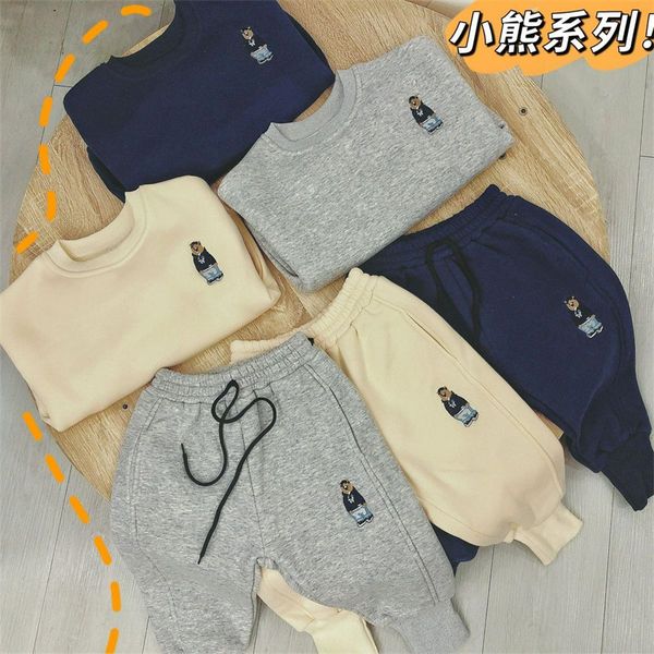 Autunno Inverno Ragazzi e ragazze Pantaloni in peluche Felpe con cappuccio con orso ricamato Set da 2 pezzi Set per calore sportivo per il tempo libero all'aperto per bambini