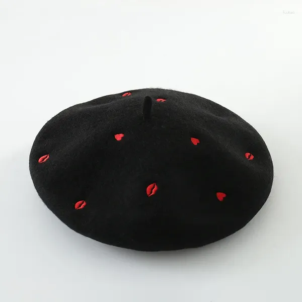 Berets outono inverno chapéus para mulheres senhora lã boina bordado vermelho coração lábio liso boné pintor chapéu feminino boina macio gorras planas