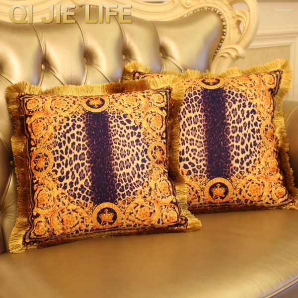 Copridivano con stampa leopardata in stile europeo, copridivano in velluto con nappe, copridivano decorativo per la casa