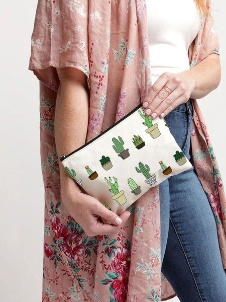 Borse per cosmetici Borsa per cactus simpatico cartone animato Necessità quotidiane delle donne Toilette da viaggio Custodia in tela dal design alla moda in stile coreano