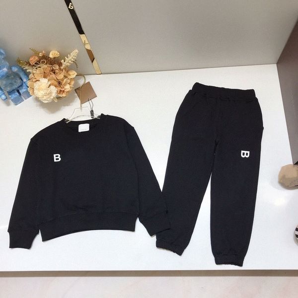 Crianças Hoodies Conjuntos Meninos Fatos Criança Roupas Moletons Sweatpants Pulôver Carta Imprimir Inverno Com Capuz Suéteres Juventude Crianças Menina Luxo Clo T49e #