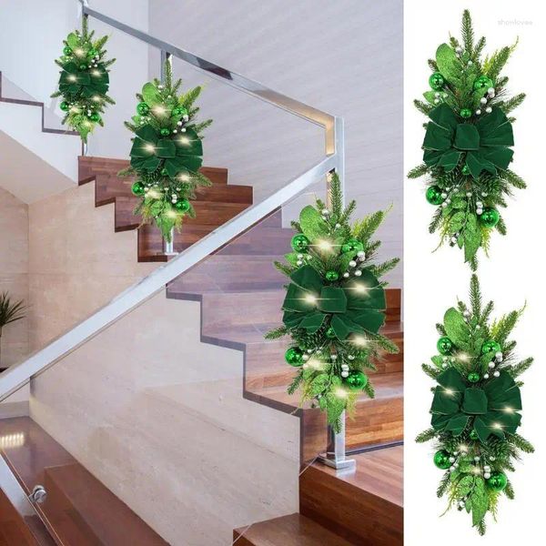 Fiori decorativi Luci a corda con foglie di pino artificiali Fata della vite Alimentata a batteria Ghirlanda di luci per albero di Natale per diserbo Decorazioni per la casa