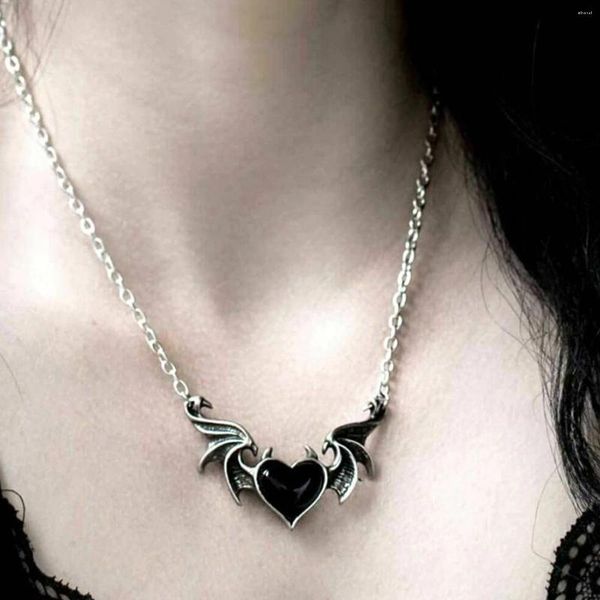 Pingente colares vintage morcegos coração colar para mulheres homens na moda em forma de morcego gargantilha jóias acessórios namoradas presente 2023