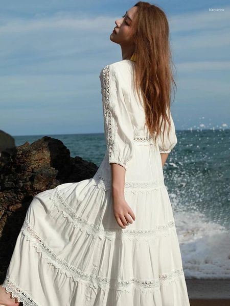 Vestidos Casuais Jastie Verão 3/4 Manga V-Pescoço Branco Mulheres Costura Oco Lace Bordado Vestido Bohemian Seaside Férias Maxi