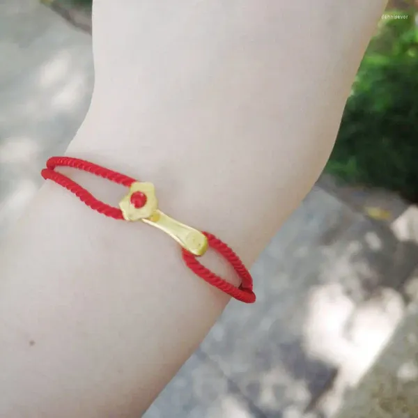 Braccialetti con ciondoli Chic colore dorato Ciondoli Ruyi Cinturino da polso Buona fortuna Cordino rosso Polsino Articoli tradizionali cinesi di buon auspicio intrecciati