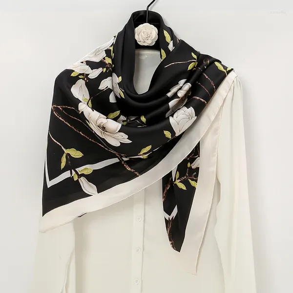 Sciarpe 110/110 cm Sciarpa quadrata in seta stampata Scialle Donna Hijab musulmano Foulard Avvolge Bandana Silenziatore femminile Foulard Femme Luxe Fascia
