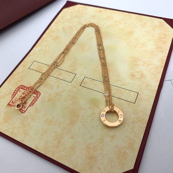 Collana d'amore in argento sterling 925 di design ad alta edizione per donne Ciondolo circolare Semplici gioielli di marca Regali di personalità creativa
