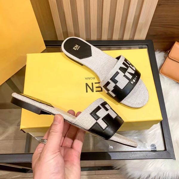 2023 Designer Slipper Woman Man Shoe Canvas e Black Brown Sandal Luxury Lexury Slides Slides Slides Signature Laser-Cut Slide Tela com caixa