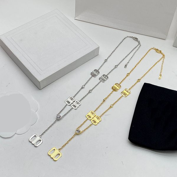 Gioielli di design Collane con ciondolo per donne Natale Anniversario di matrimonio Collane in oro Collana con lettere simmetriche in argento di lusso