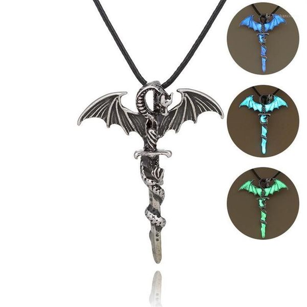 Collane con ciondolo Rinhoo Vintage Magic Steampunk Incandescente Luminoso Punk Drago Pendenti Gioielli da uomo Glow In The Dark Necklace13400