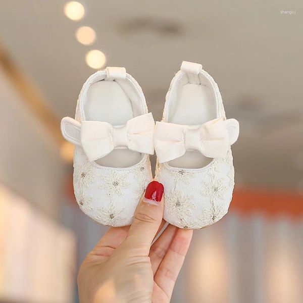 İlk Walkers haizhiw 0-18 ay sevimli beyaz dantel kız bebek prenses ayakkabıları yay saçak kauçuk tabii, kaymaz ayakkabı beşik