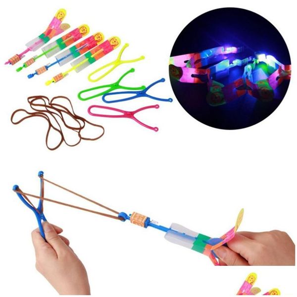 Incredibile luce a led freccia razzo elicottero rotante giocattoli volanti Catapt Toy Up Kid favore di partito regalo divertente consegna a goccia elastica