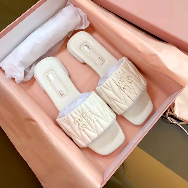 Designer-Slipper für Damen aus Nappaleder für Herren, weiche, luxuriöse Strandschuhe, flache Lipper-Flip-Flops für Resorts, blau-rosa Sommer-Macaron-Damensandale mit Box-Staubbeutel