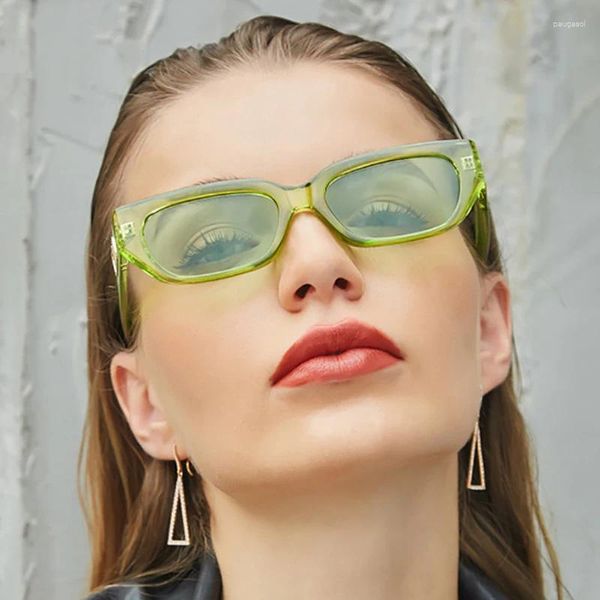Occhiali da sole Ins Fashion Candy Color Cat Eye Shades UV400 Occhiali da donna con lenti trasparenti oceano
