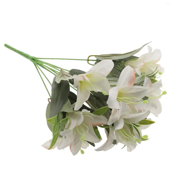 Декоративные цветы Поддельный букет Лилии Невеста Открытый свадебный декор Свадебные букеты из шелковой ткани Реалистичные